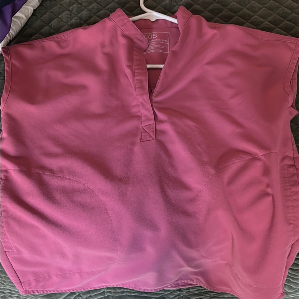 Figs Mauve Sleeveless Blouse with Mandarin Collar